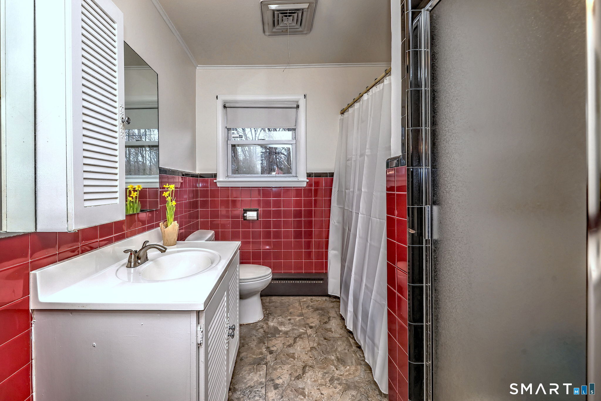 4 Fairview Road Woodbridge, CT 06525 - Photo 17 of 37