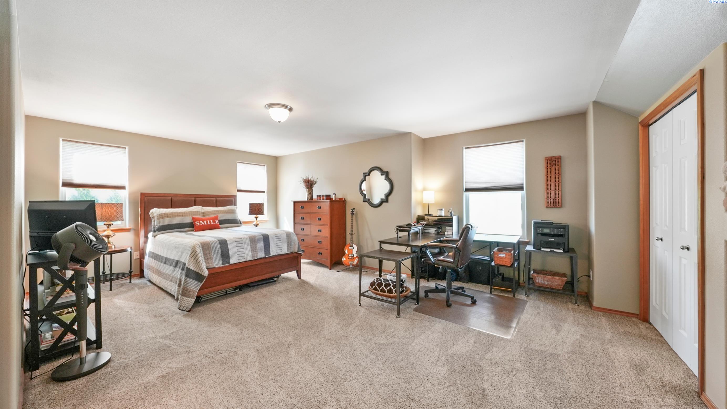 153 Keene Road, Unit 9 Richland, WA 99352 - Photo 18 of 30 Gallery Image 18