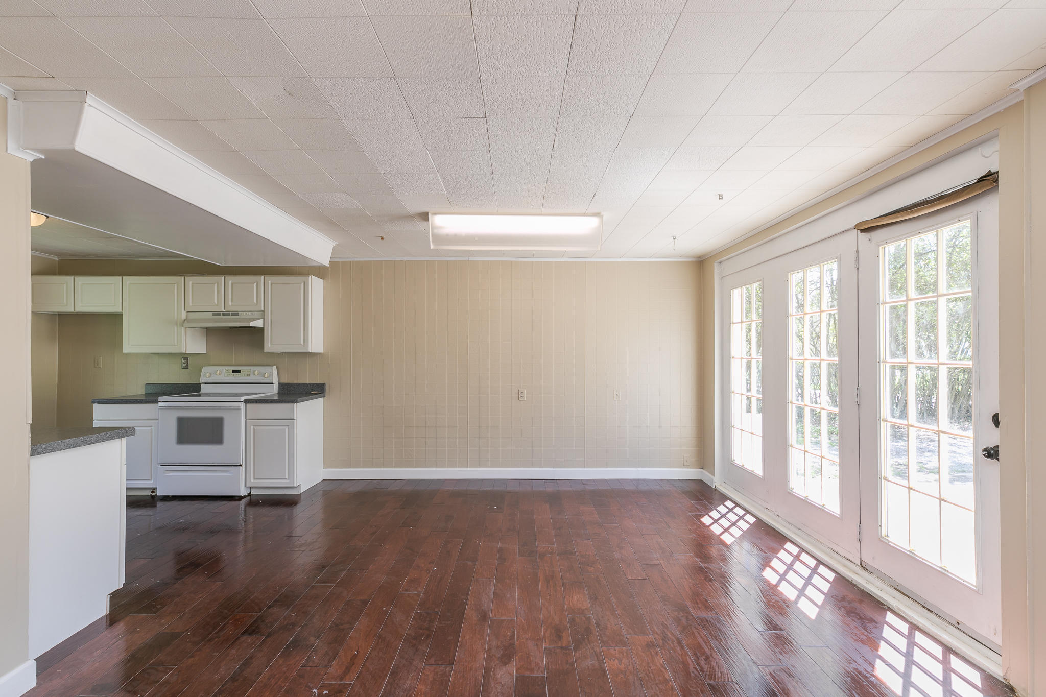 1601 North Chester Road Hixson, TN 37343 - Photo 17 of 23 DINING ROOM AND DEN MAIN LEVEL