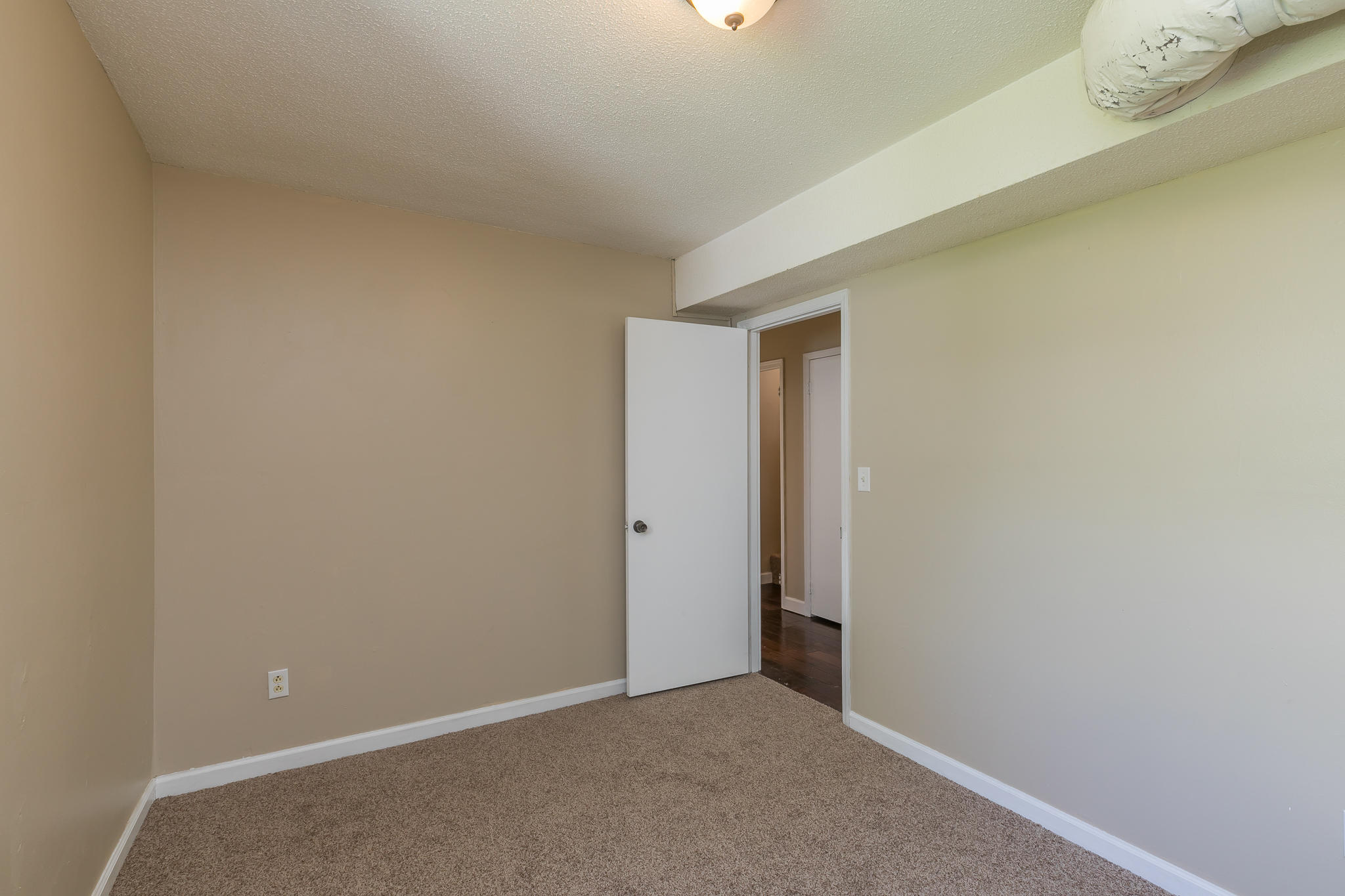 1601 North Chester Road Hixson, TN 37343 - Photo 19 of 23 BEDROOM #3 MAIN LEVEL