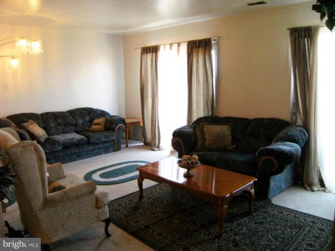 19634 Club Lake Road Montgomery Village, MD 20886 - Photo 19 of 23 Living Room #3