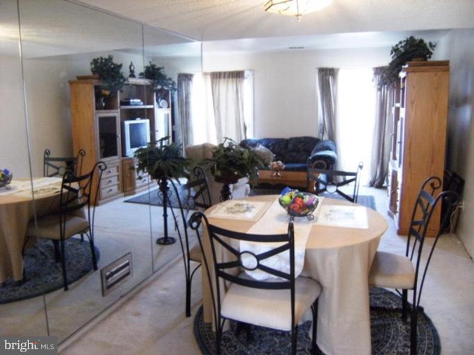 19634 Club Lake Road Montgomery Village, MD 20886 - Photo 20 of 23 Dining Room