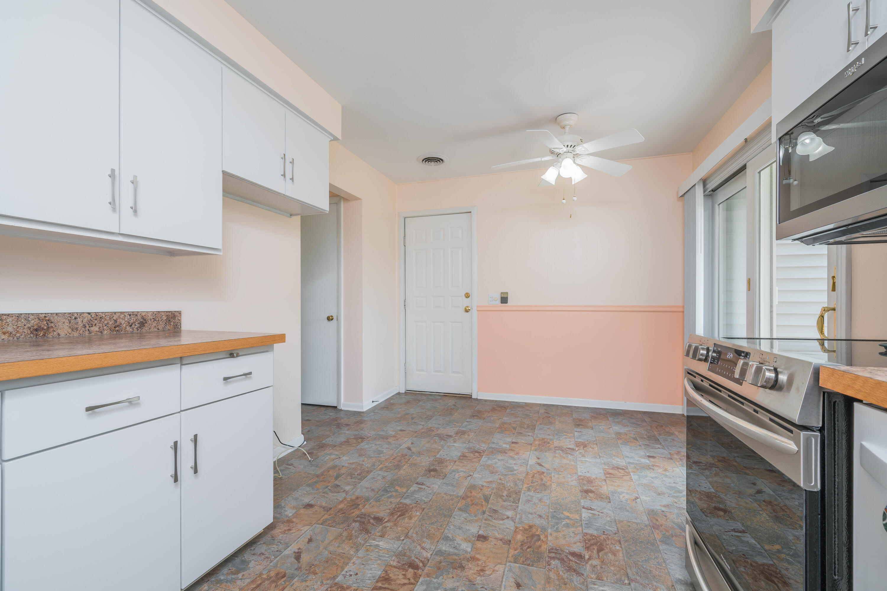 3303 Grace Road Kalamazoo, MI 49006 - Photo 6 of 23 3303_Grace_Road_09