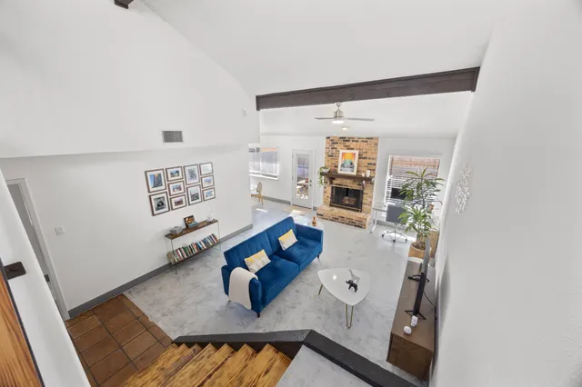 $1,800 | 7256 Coronado Circle, Austin, TX 78752