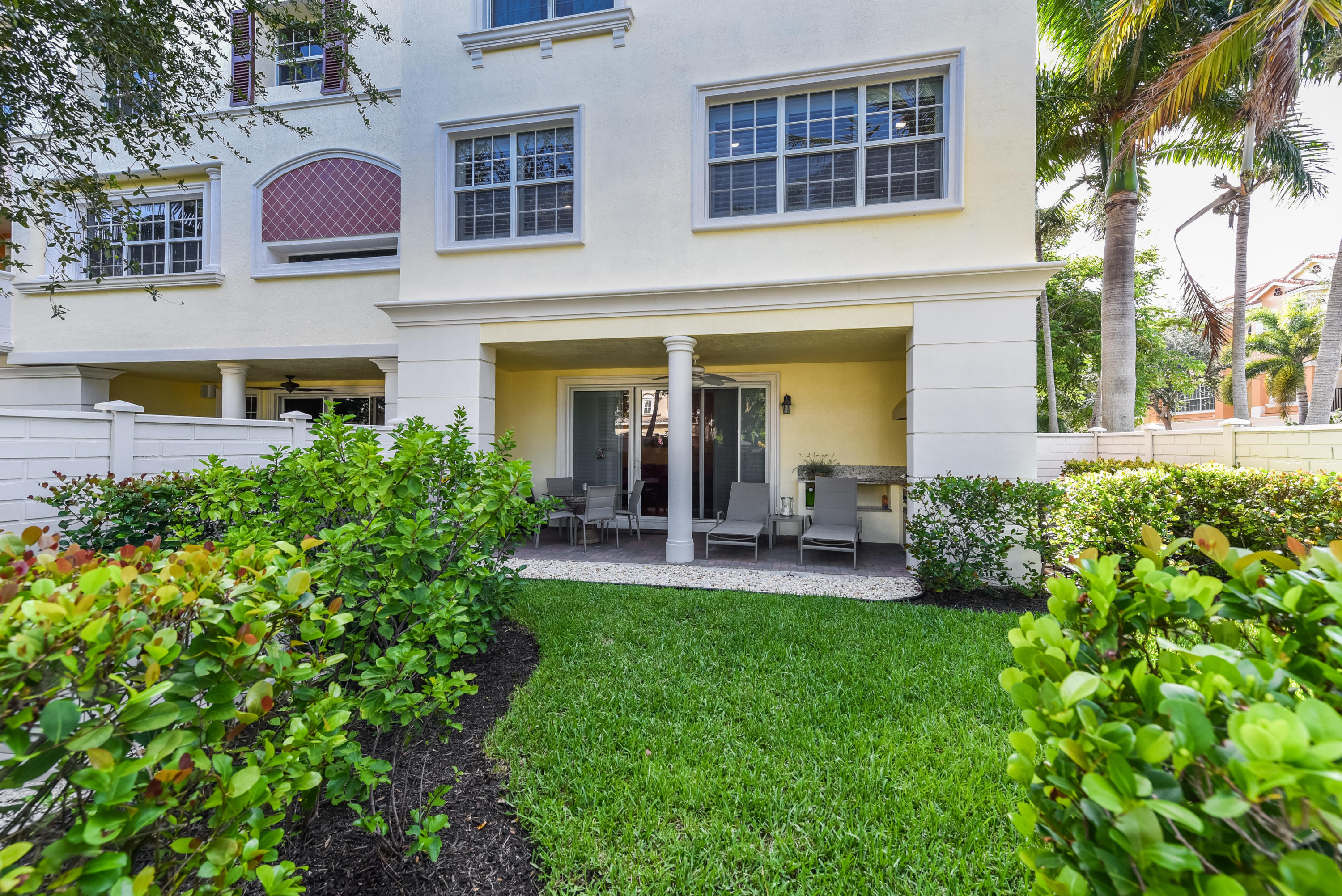 5670 Northeast Trieste Way Boca Raton, FL 33487 - Photo 1 of 51 5670 NE Trieste Way Boca Raton-print-037