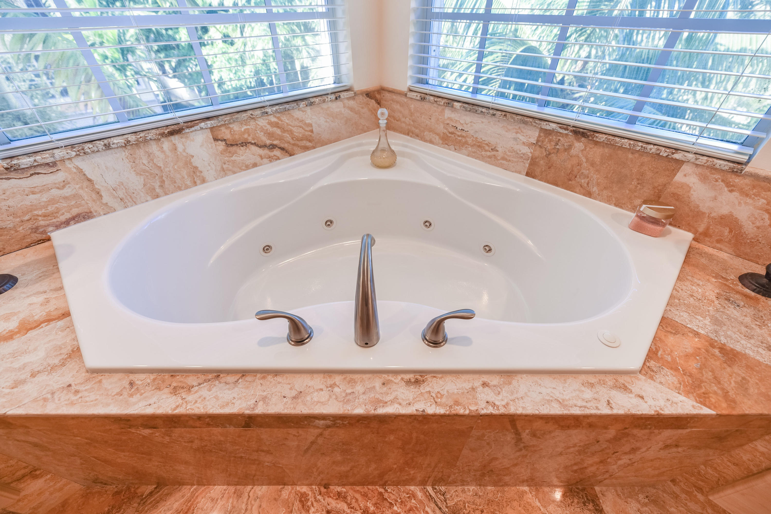 5670 Northeast Trieste Way Boca Raton, FL 33487 - Photo 17 of 51 5670 NE Trieste Way Boca Raton-print-031