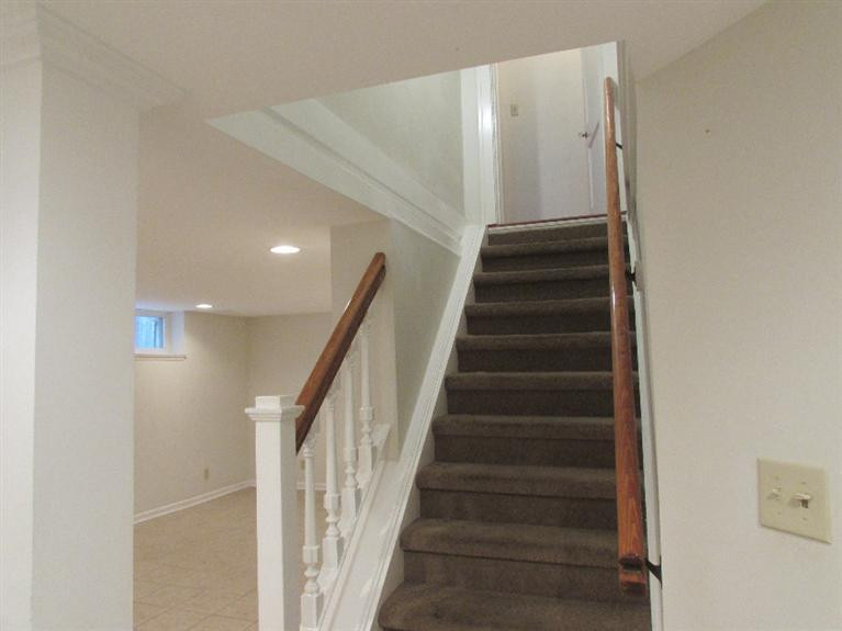 215 Catalpa Road Lexington, KY 40502 - Photo 42 of 53 Photo 43