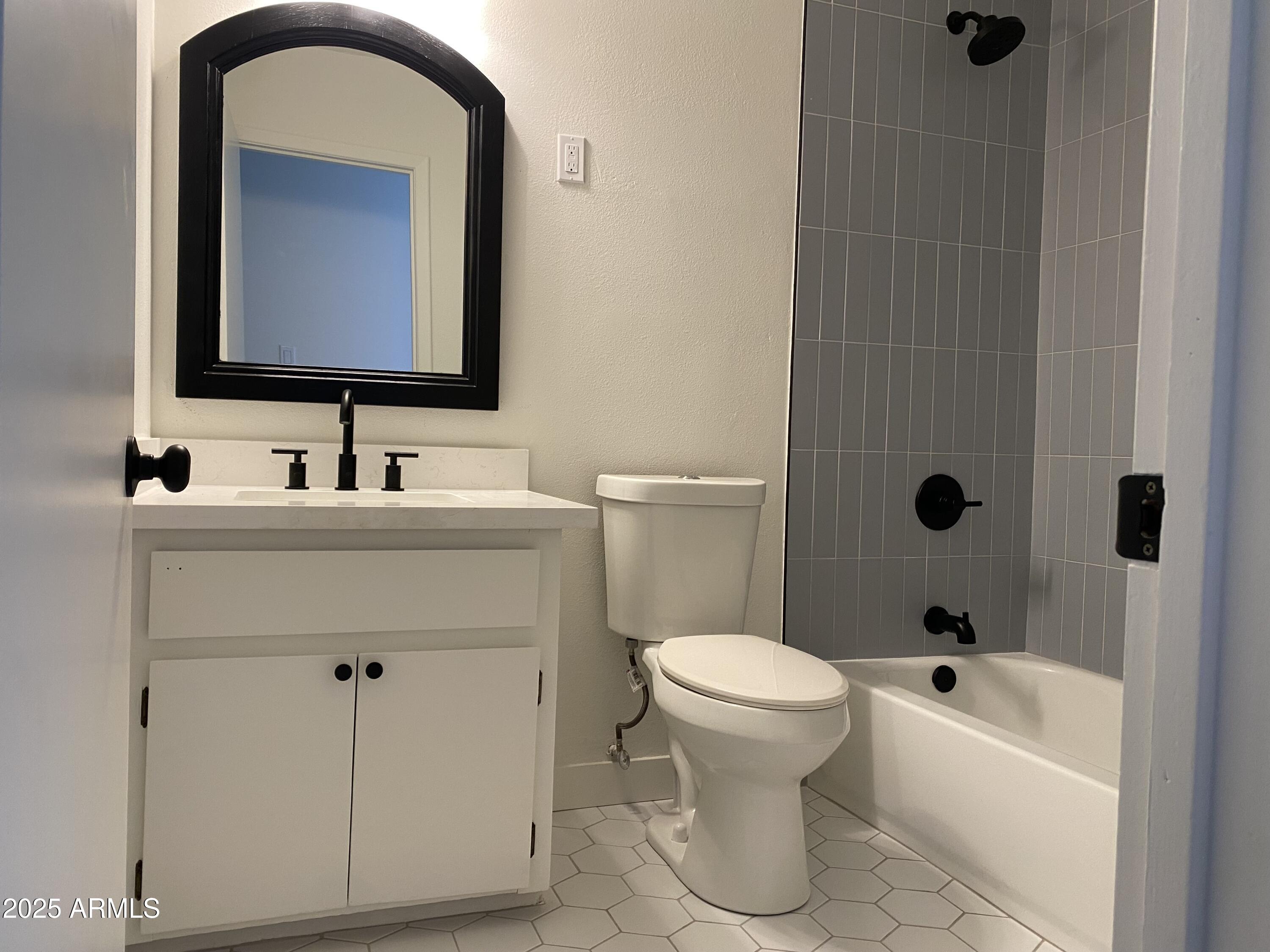 242 East 7th Avenue Eagar, AZ 85925 - Photo 9 of 23 Guest Bath