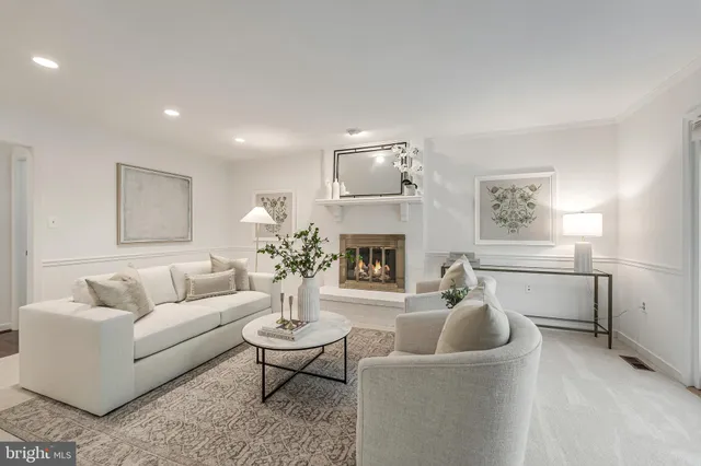 $1,250,000 | 10332 Dunn Meadow Road, Vienna, VA 22182