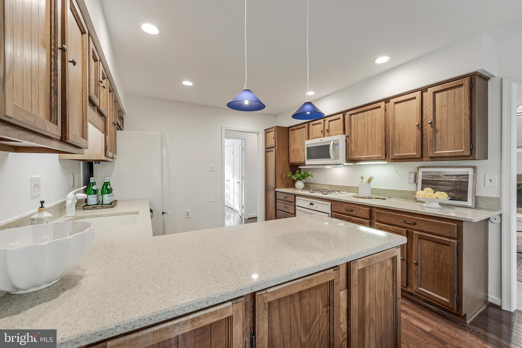 10332 Dunn Meadow Road Vienna, VA 22182 - Photo 24 of 64