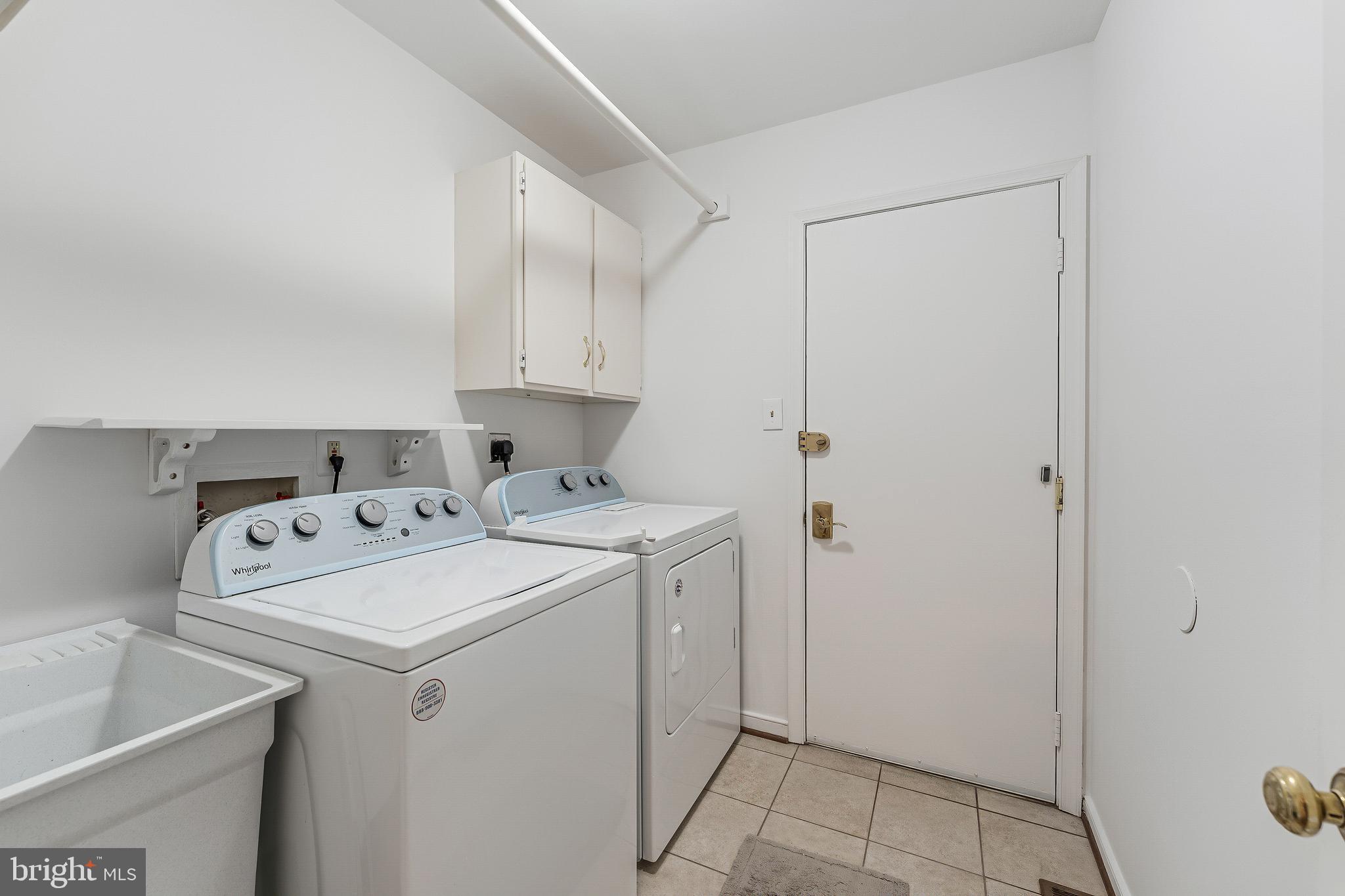 10332 Dunn Meadow Road Vienna, VA 22182 - Photo 29 of 64