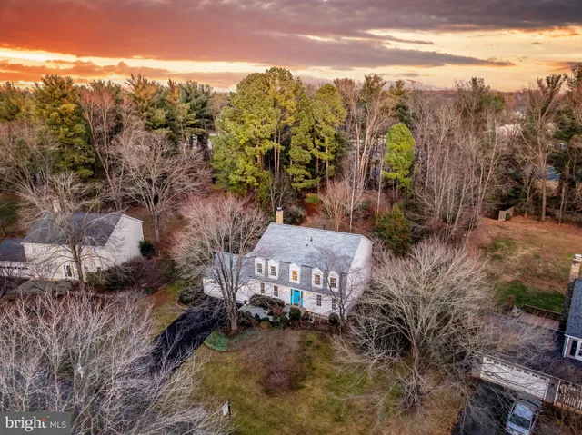 $1,250,000 | 10332 Dunn Meadow Road, Vienna, VA 22182