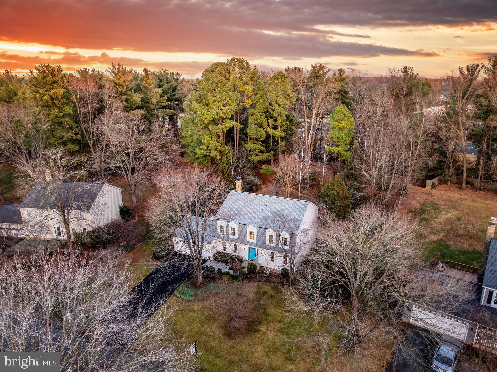 10332 Dunn Meadow Road Vienna, VA 22182 - Photo 3 of 64