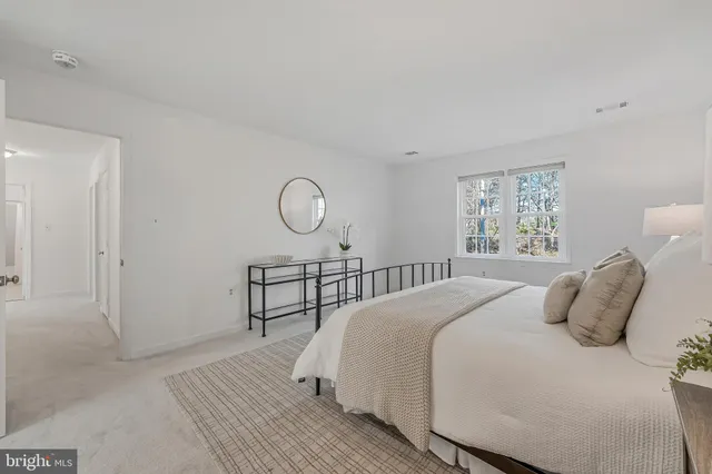 $1,250,000 | 10332 Dunn Meadow Road, Vienna, VA 22182