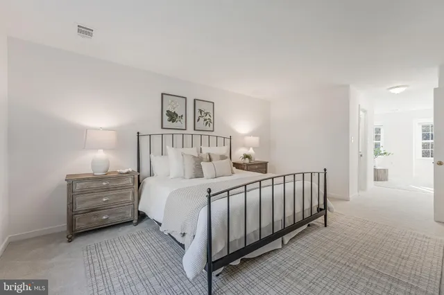 $1,250,000 | 10332 Dunn Meadow Road, Vienna, VA 22182