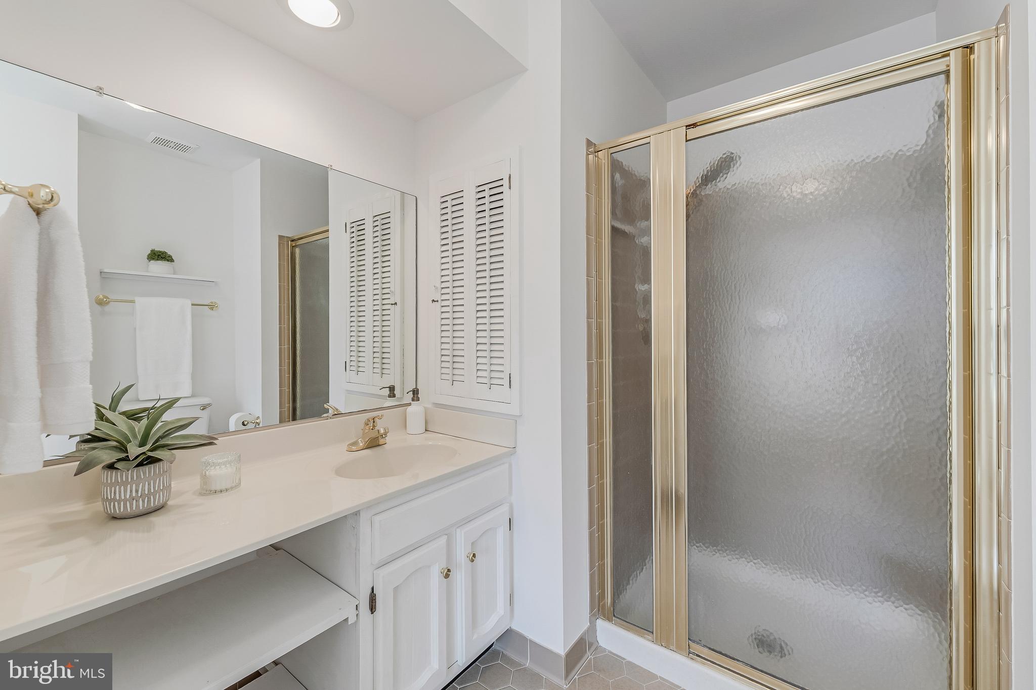 10332 Dunn Meadow Road Vienna, VA 22182 - Photo 42 of 64