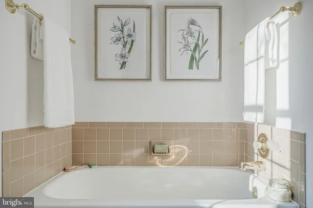 $1,250,000 | 10332 Dunn Meadow Road, Vienna, VA 22182