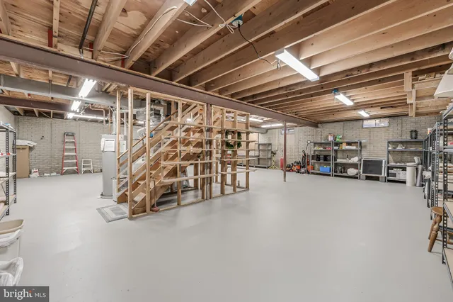 $1,250,000 | 10332 Dunn Meadow Road, Vienna, VA 22182