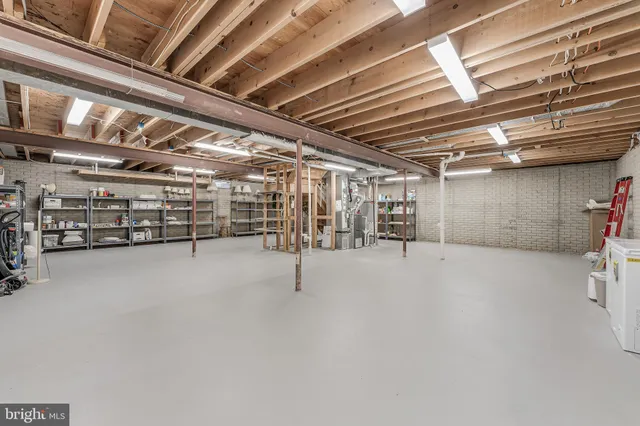 $1,250,000 | 10332 Dunn Meadow Road, Vienna, VA 22182