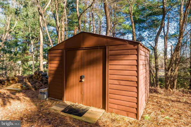 $1,250,000 | 10332 Dunn Meadow Road, Vienna, VA 22182