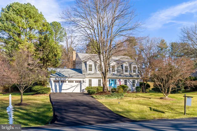 $1,250,000 | 10332 Dunn Meadow Road, Vienna, VA 22182