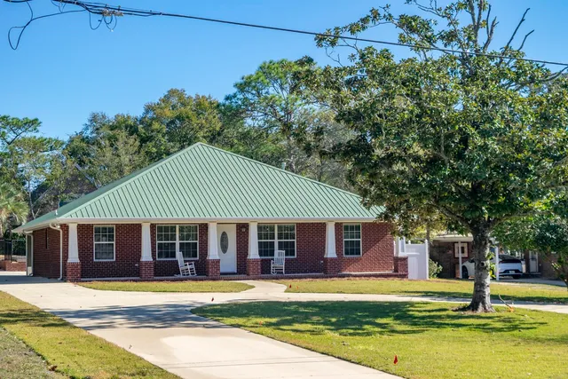 $499,000 | 21 Blenheim Road, Shalimar, FL 32579