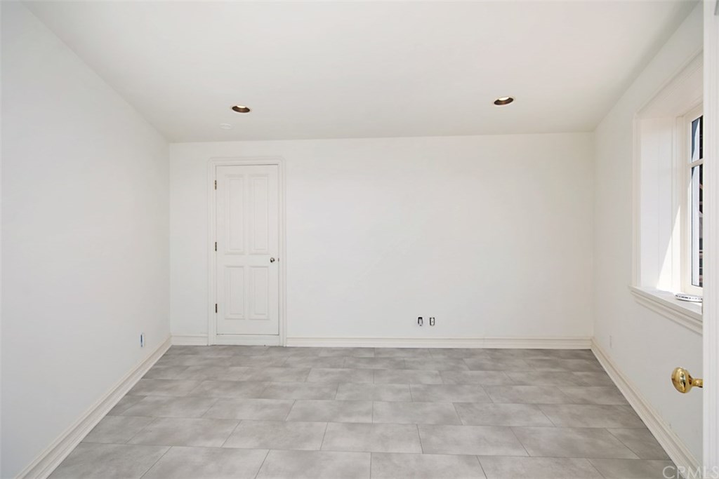 1201 Emerald Bay Laguna Beach, CA 92651 - Photo 35 of 41