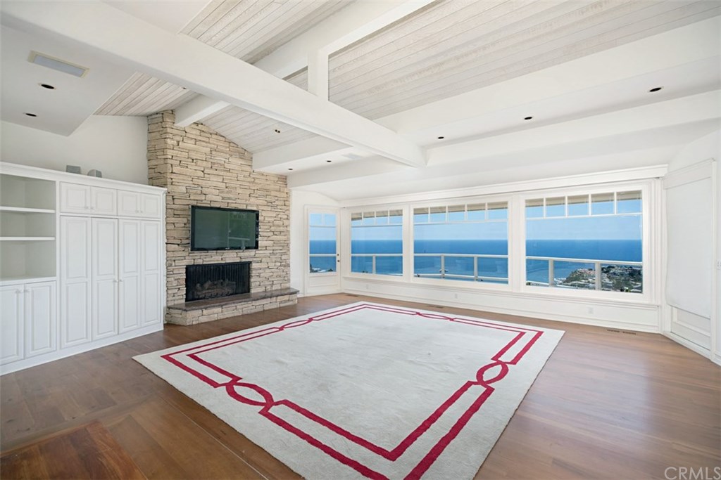 1201 Emerald Bay Laguna Beach, CA 92651 - Photo 6 of 41