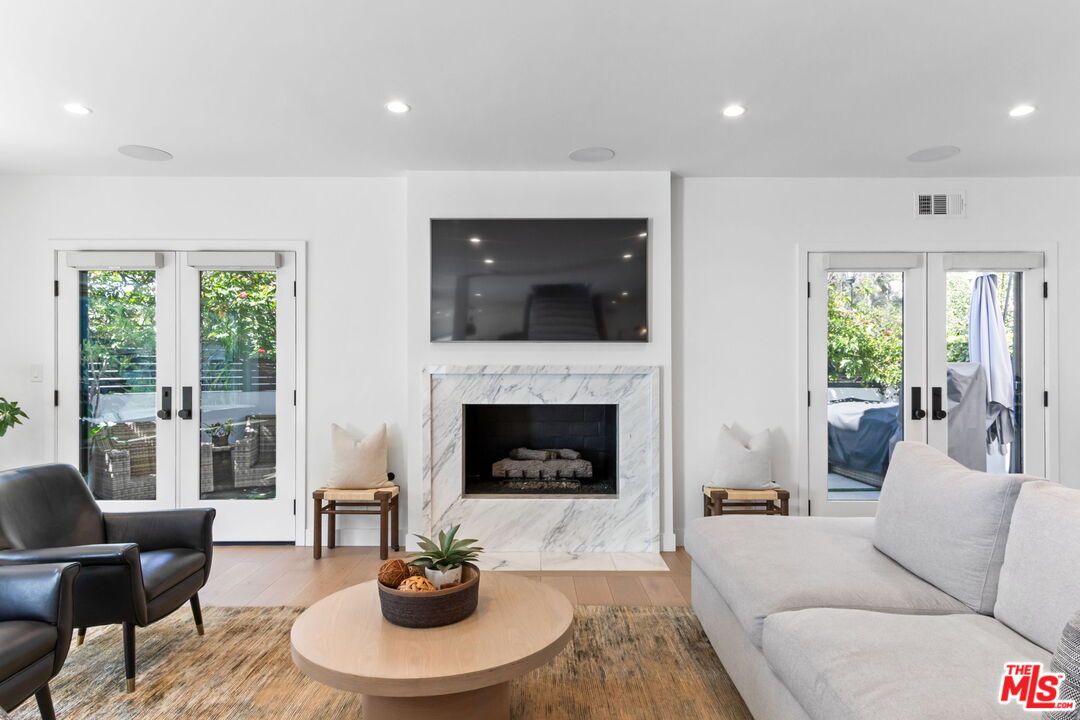 4606 Roma Court Marina del Rey, CA 90292 - Photo 4 of 68