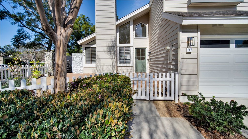 4 Springflower Irvine, CA 92614 - Photo 4 of 51