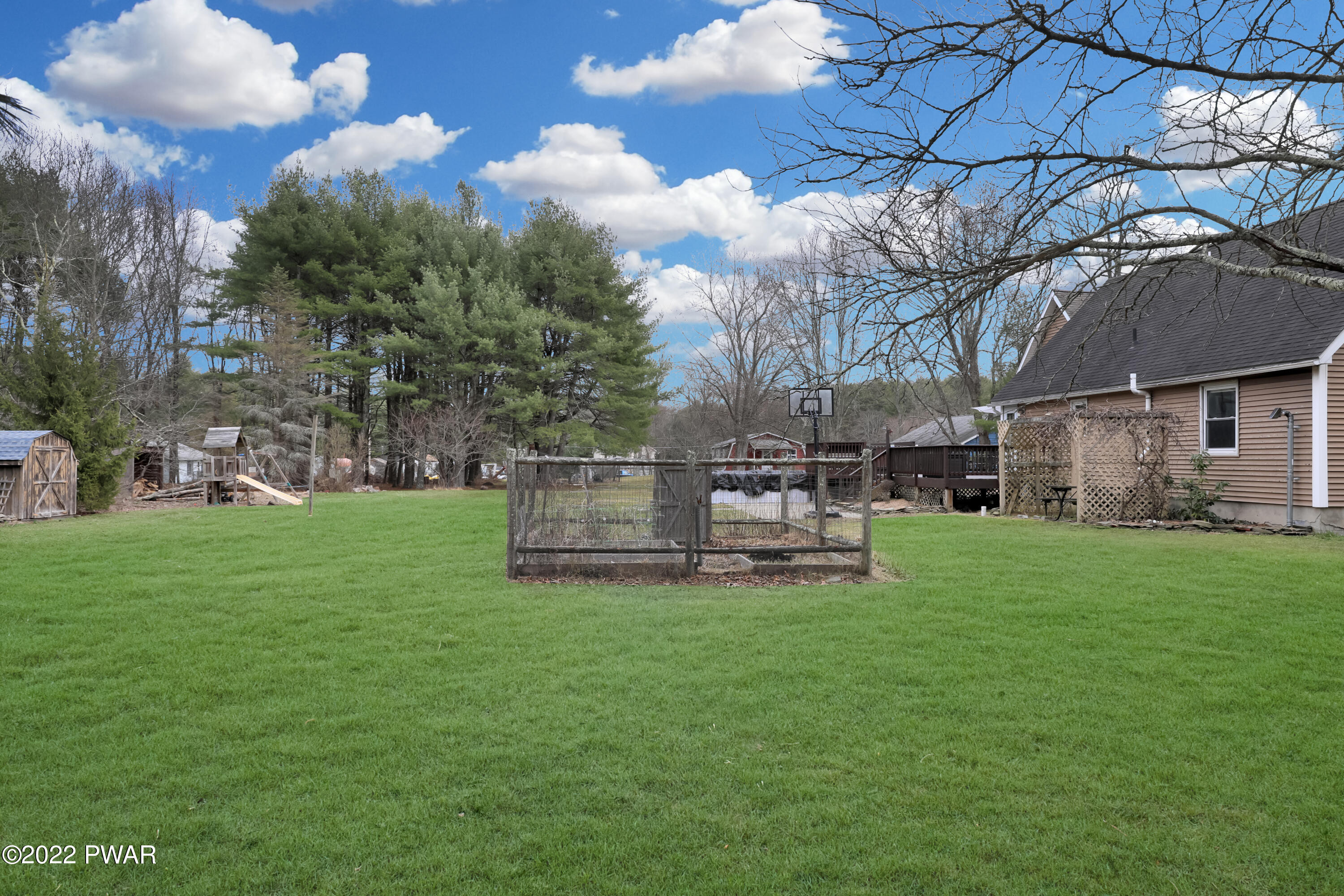 297 Rt 2001 Milford, PA 18337 - Photo 8 of 40