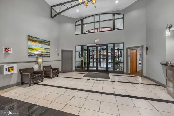 $2,100 | 1021 North Garfield Street, Unit B35, Arlington, VA 22201