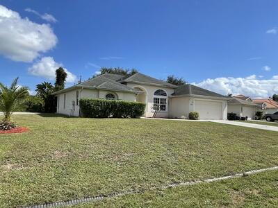 350 Southwest Covington Road Port St. Lucie, FL 34953 - Photo 3 of 33 FRONT3