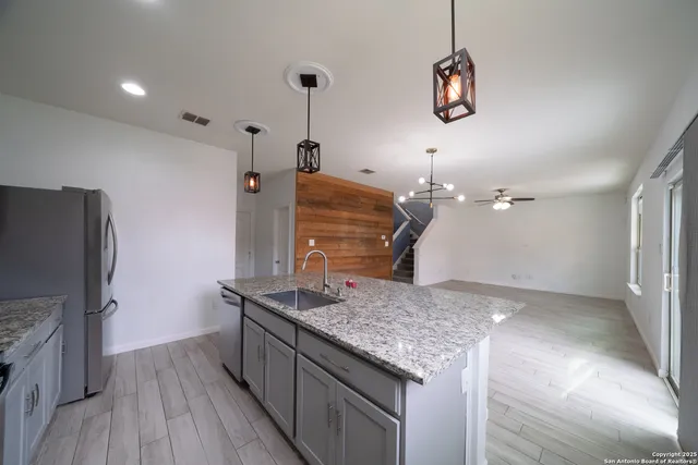 $1,995 | 9131 Canter Horse, San Antonio, TX 78254