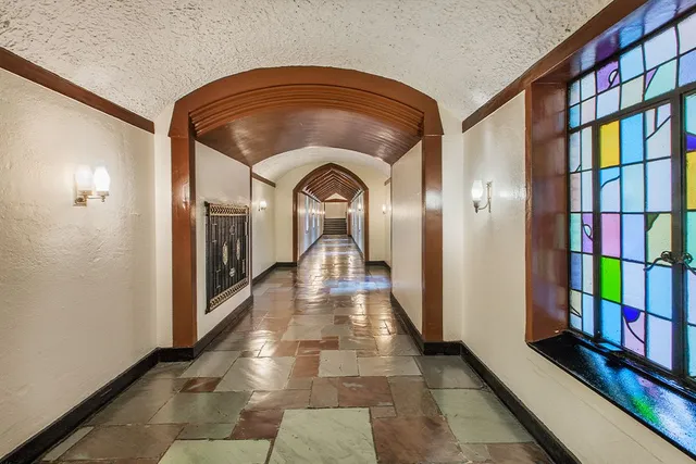 $4,825 | 405 East 54th Street, Unit 2N | Sutton Place