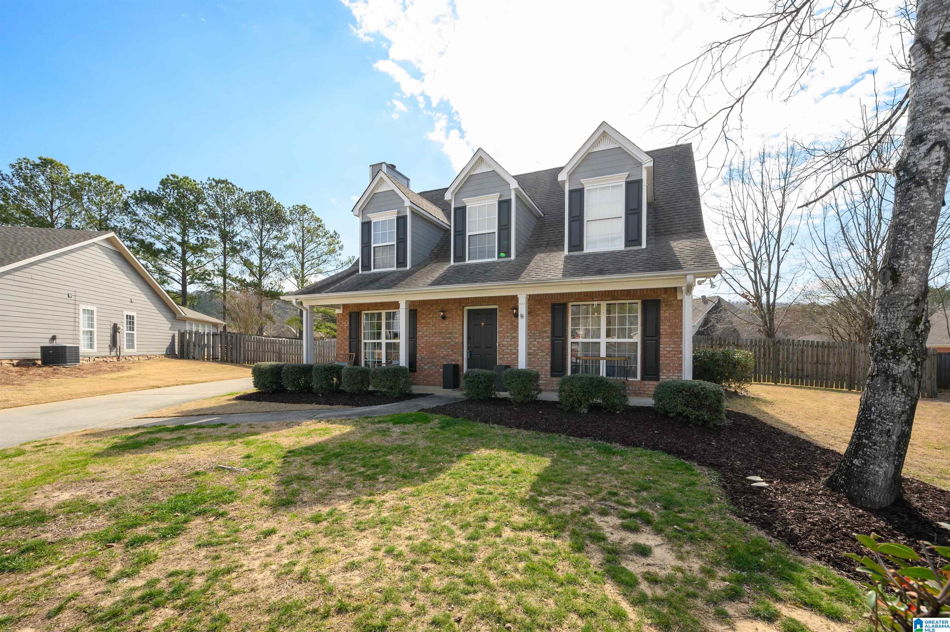115 Bell Circle Alabaster, AL 35007 - Photo 2 of 38