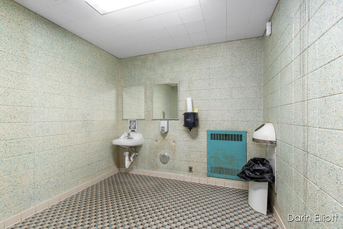 306 Russell Street Hubbardston, MI 48845 - Photo 18 of 92