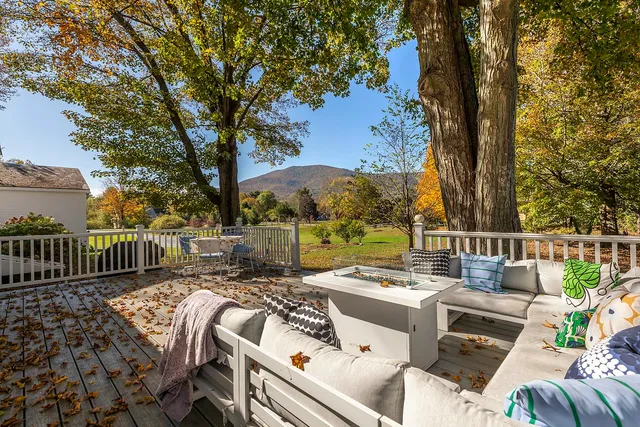 $875,000 | 2677 Rte 30 Road, Dorset, VT 05251