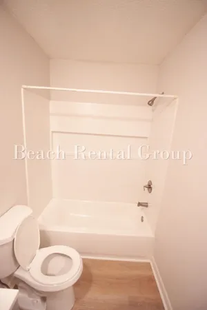 $1,250 | 6840 Blue Heron Boulevard, Unit 304, Myrtle Beach, SC 29588