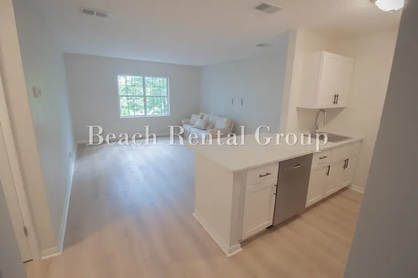 $1,250 | 6840 Blue Heron Boulevard, Unit 304, Myrtle Beach, SC 29588