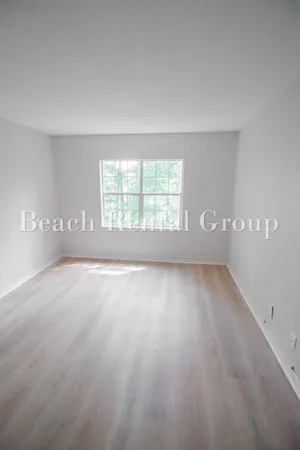 $1,250 | 6840 Blue Heron Boulevard, Unit 304, Myrtle Beach, SC 29588