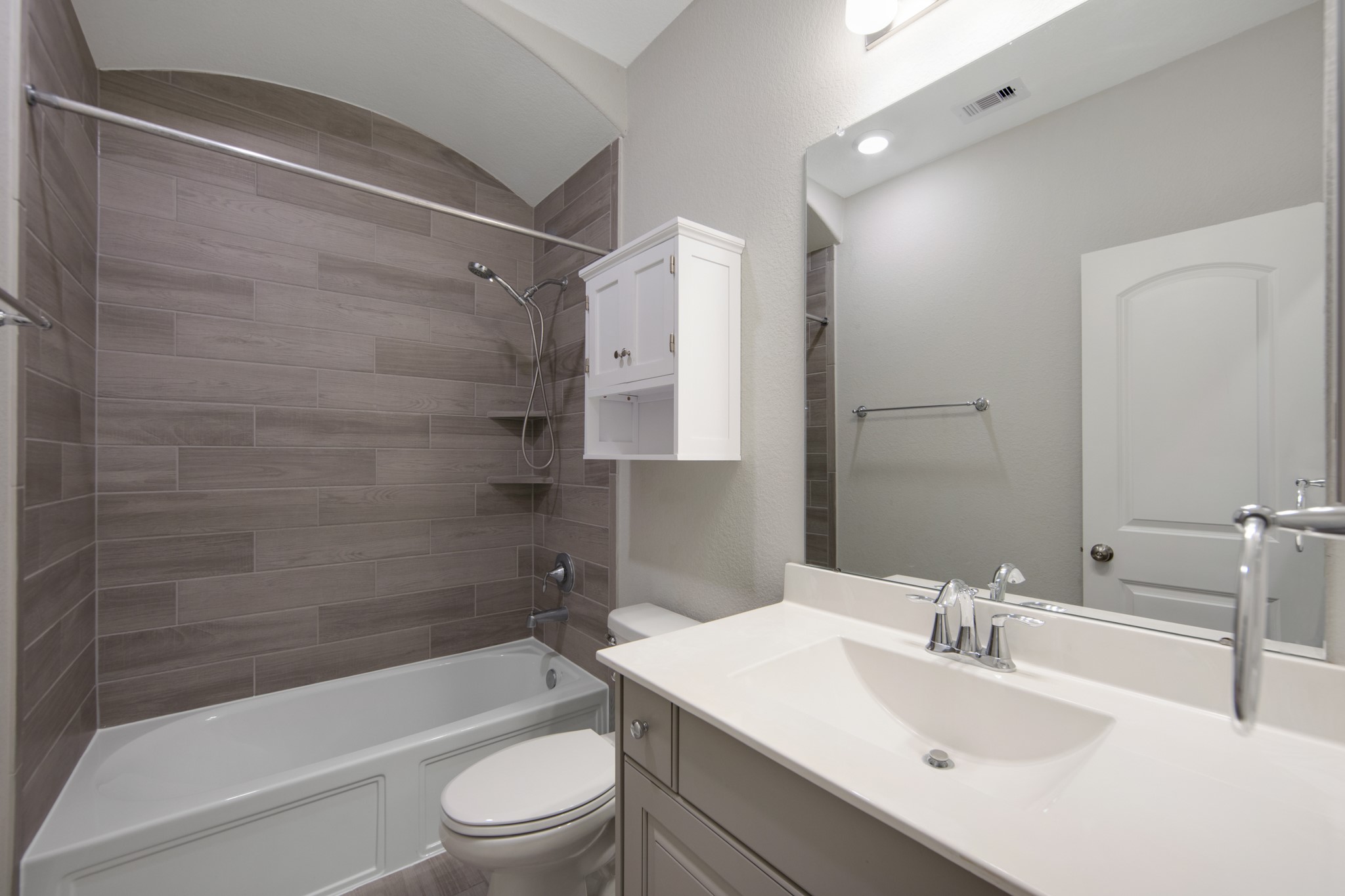 31049 Fairfield Maple Trail Spring, TX 77386 - Photo 39 of 47 Another upstairs bathroom