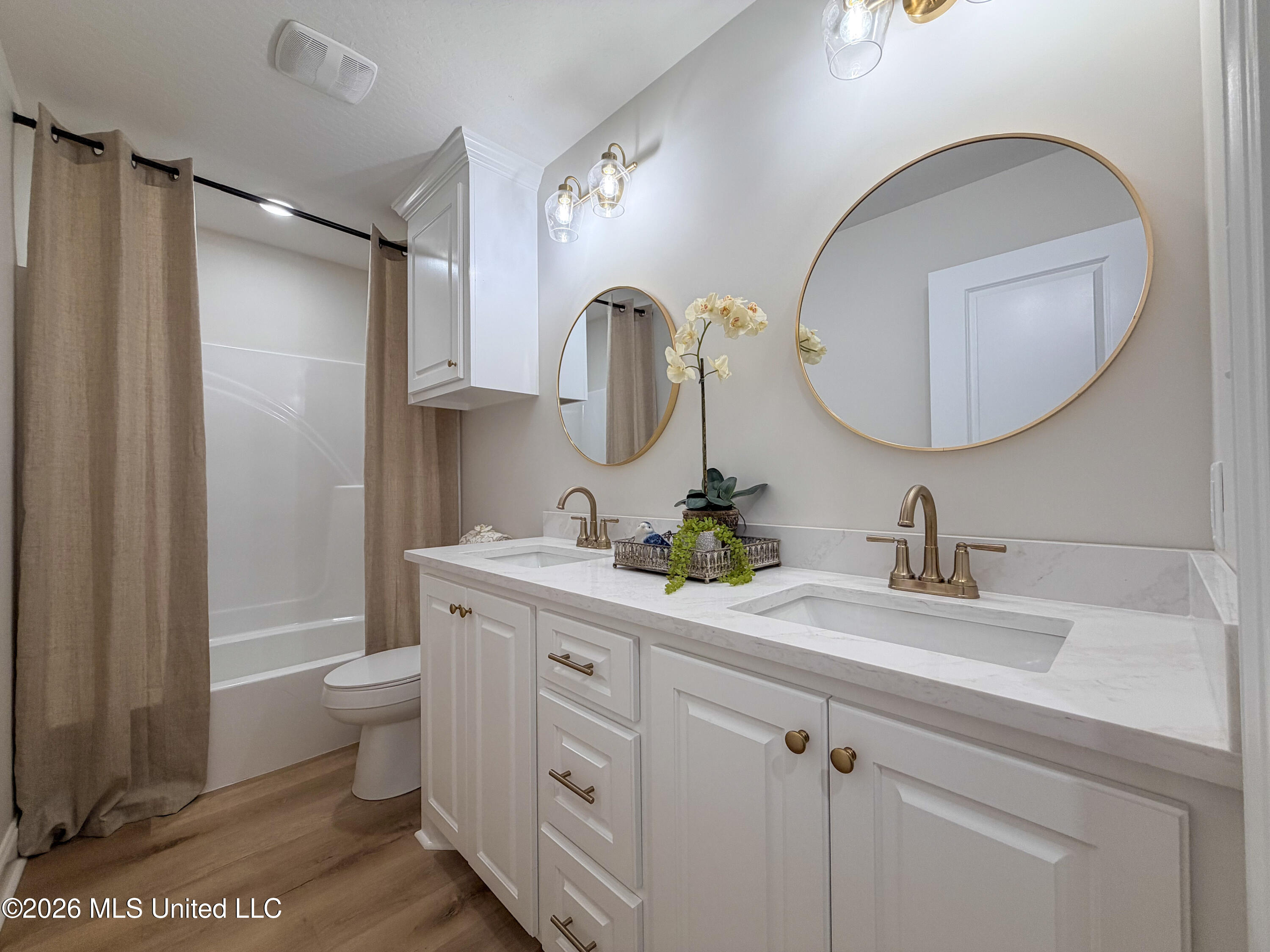 60 Meadow Breeze Road Sumrall, MS 39482 - Photo 28 of 37 11- Bathroom 2