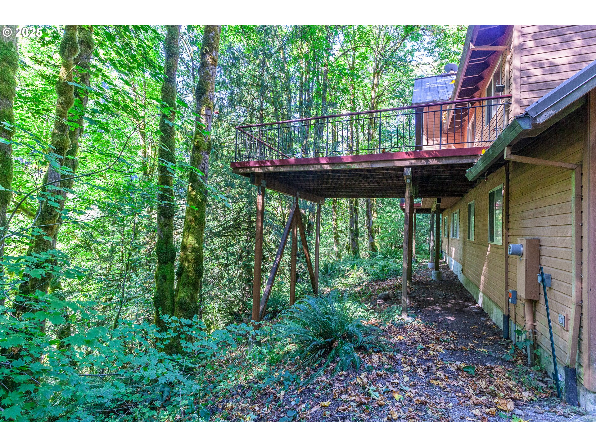 29409 East Edgewater Drive Welches, OR 97067 - Photo 41 of 48 a view of backyard with green space