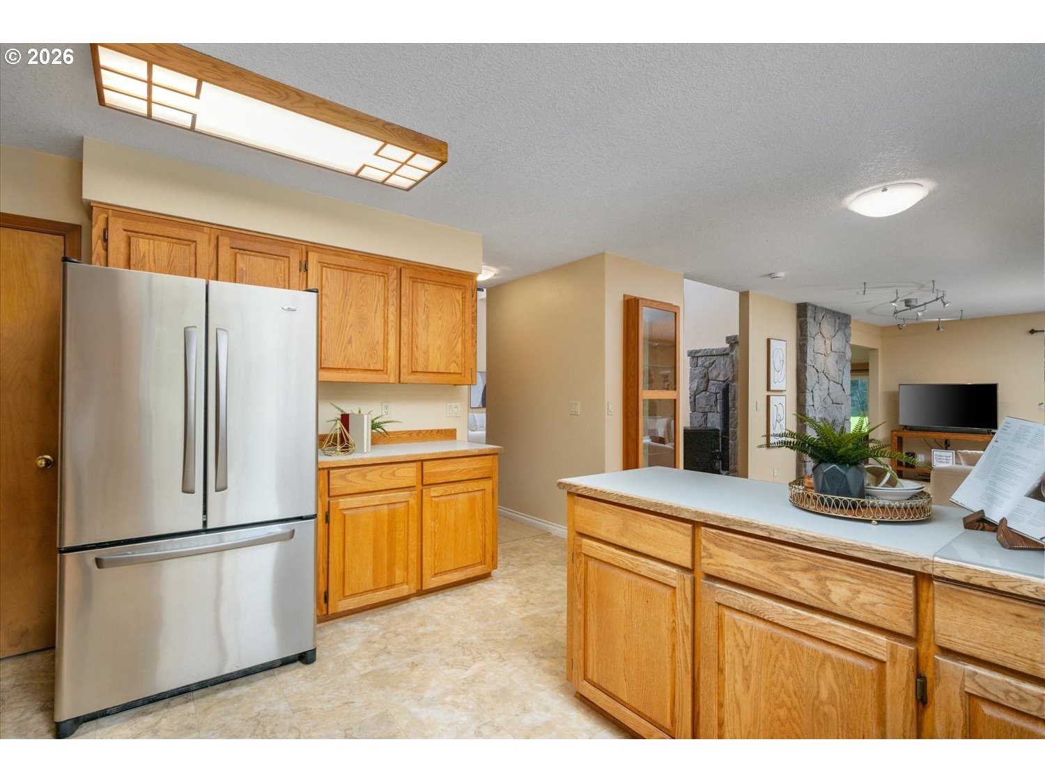 31200 Southwest Peach Cove Road West Linn, OR 97068 - Photo 17 of 48