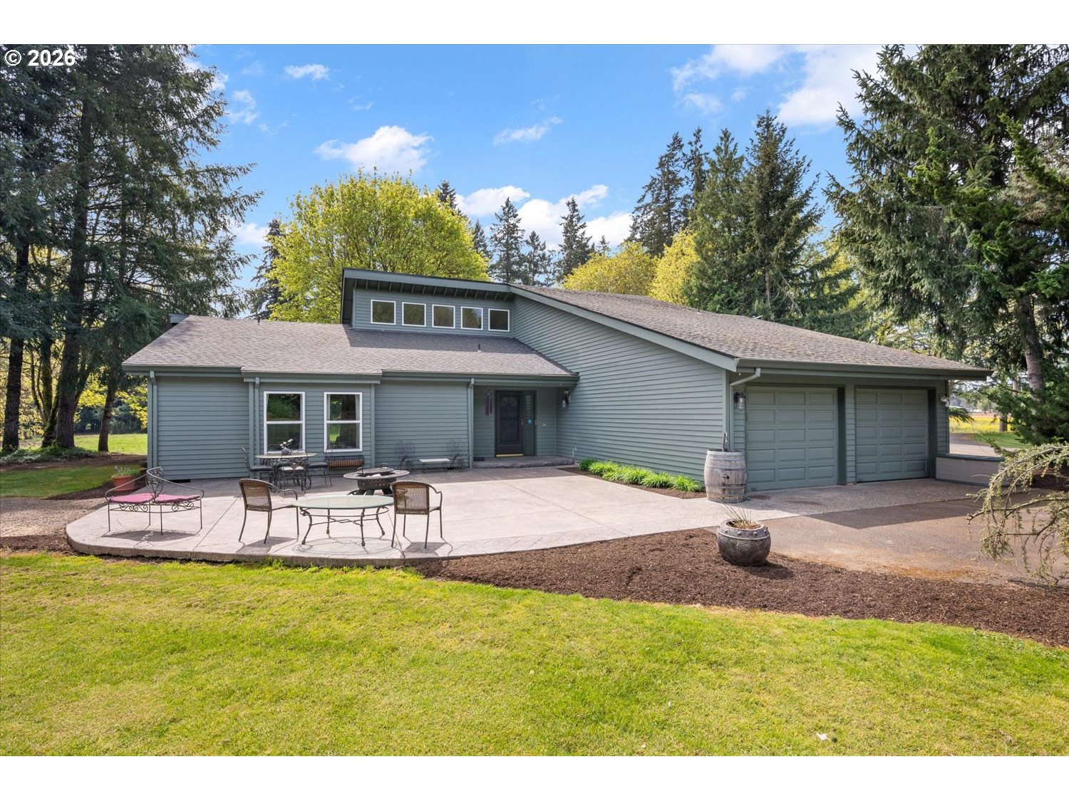 31200 Southwest Peach Cove Road West Linn, OR 97068 - Photo 2 of 48