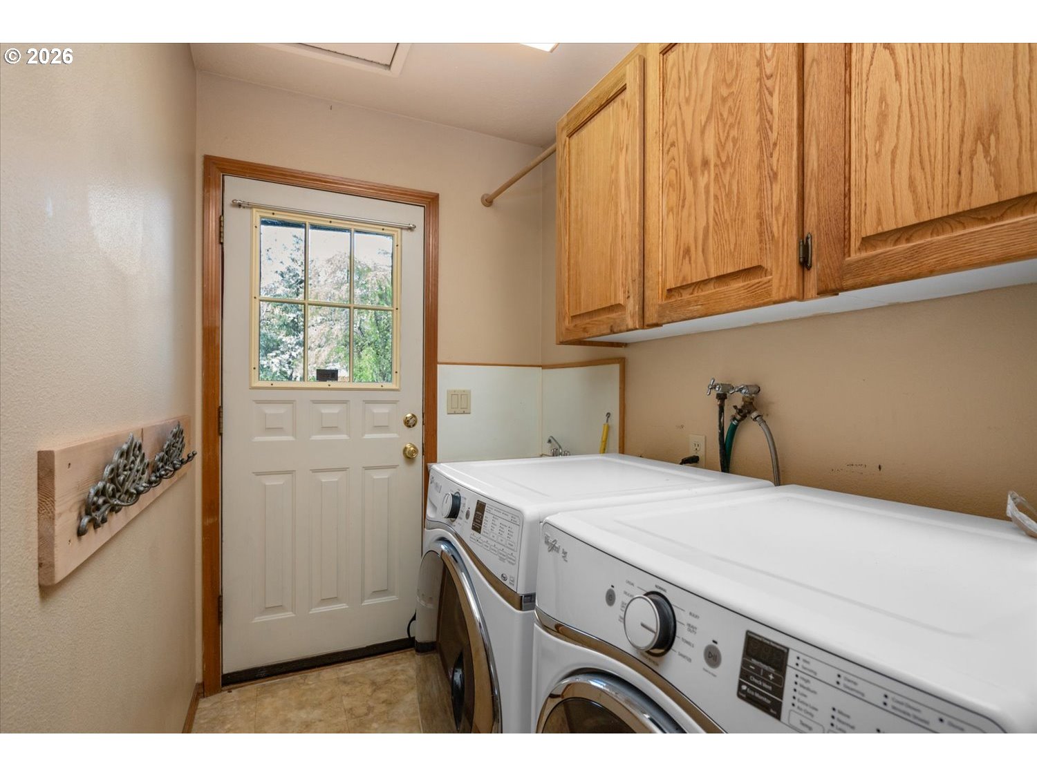 31200 Southwest Peach Cove Road West Linn, OR 97068 - Photo 23 of 48