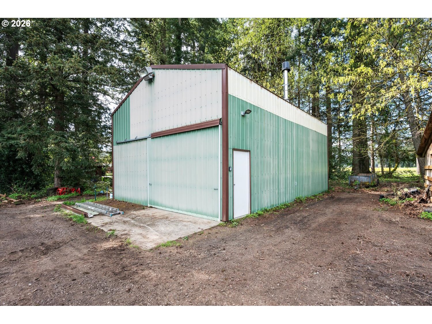 31200 Southwest Peach Cove Road West Linn, OR 97068 - Photo 37 of 48