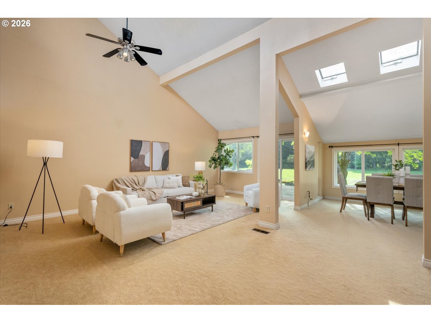 31200 Southwest Peach Cove Road West Linn, OR 97068 - Photo 5 of 48