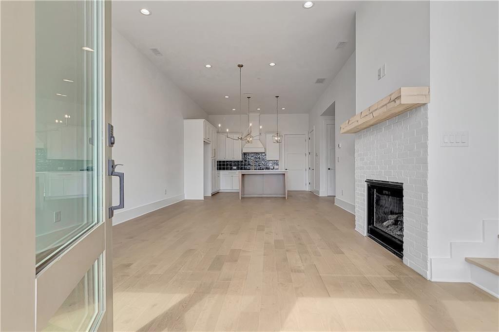 180 Rolison Way Fayetteville, GA 30214 - Photo 2 of 55